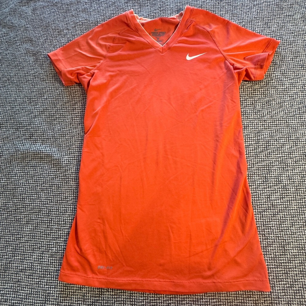 Nike Pro Combat Dri-FIT Women Orange Short Sleeve V-Neck Athletic Top Small